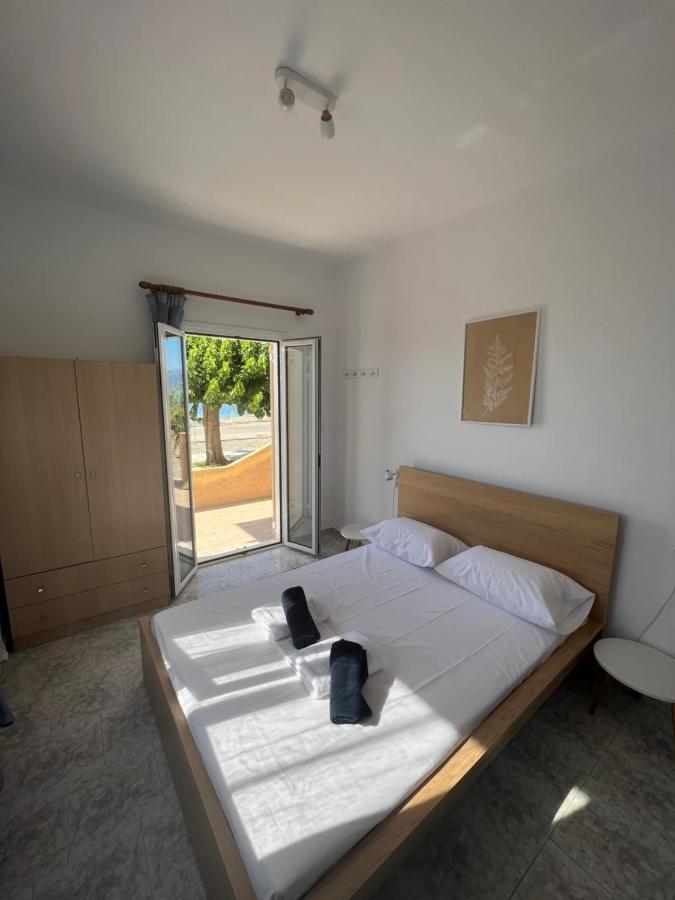 Pebble Apartments Маратиас Экстерьер фото