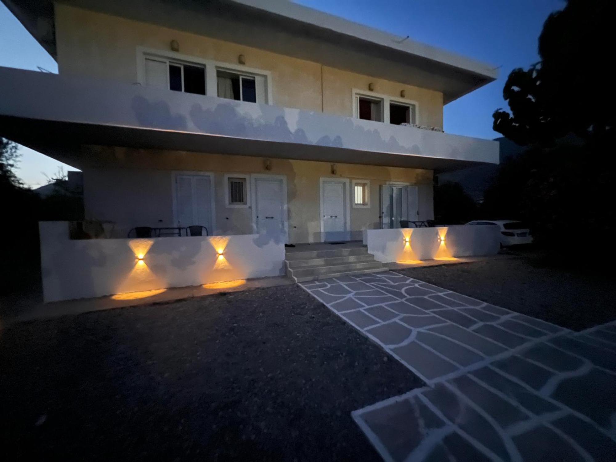 Pebble Apartments Маратиас Экстерьер фото